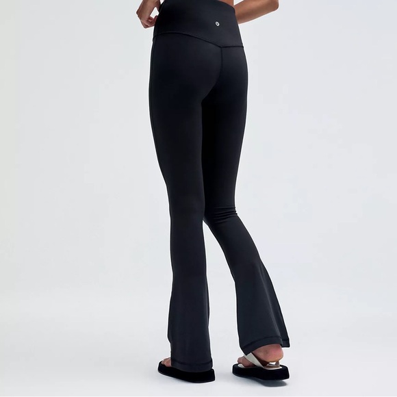 NWT Lululemon Align Flare Leggings - Picture 2 of 4